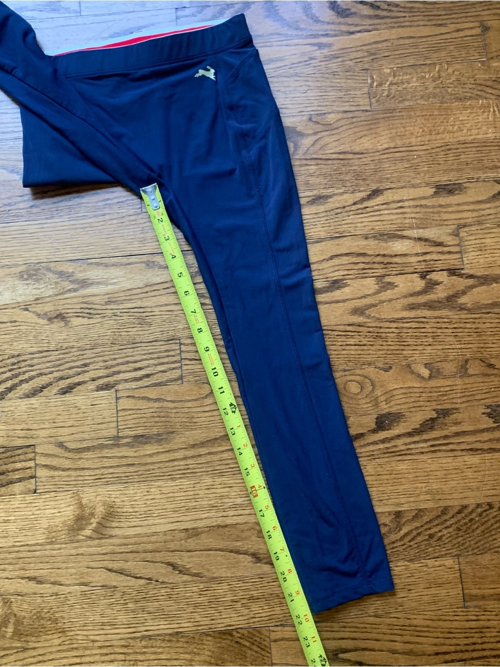 Tracksmith Turnover Crop Tights Leggings Sz S Pockets Navy Blue EUC - Picture 4 of 6
